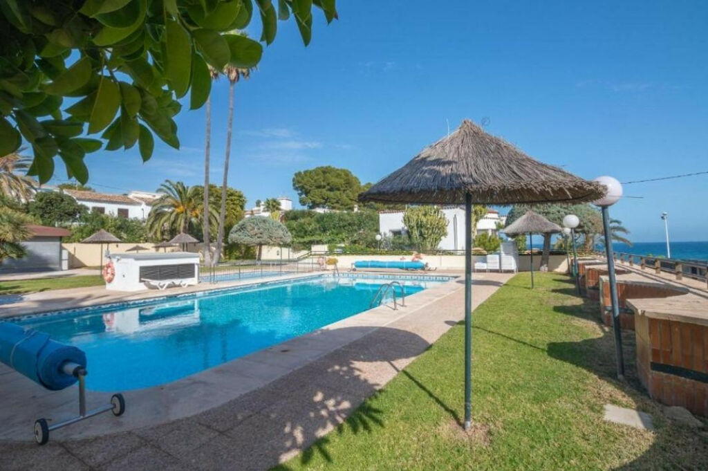 Middle Floor Studio Calpe Alicante - image 8
