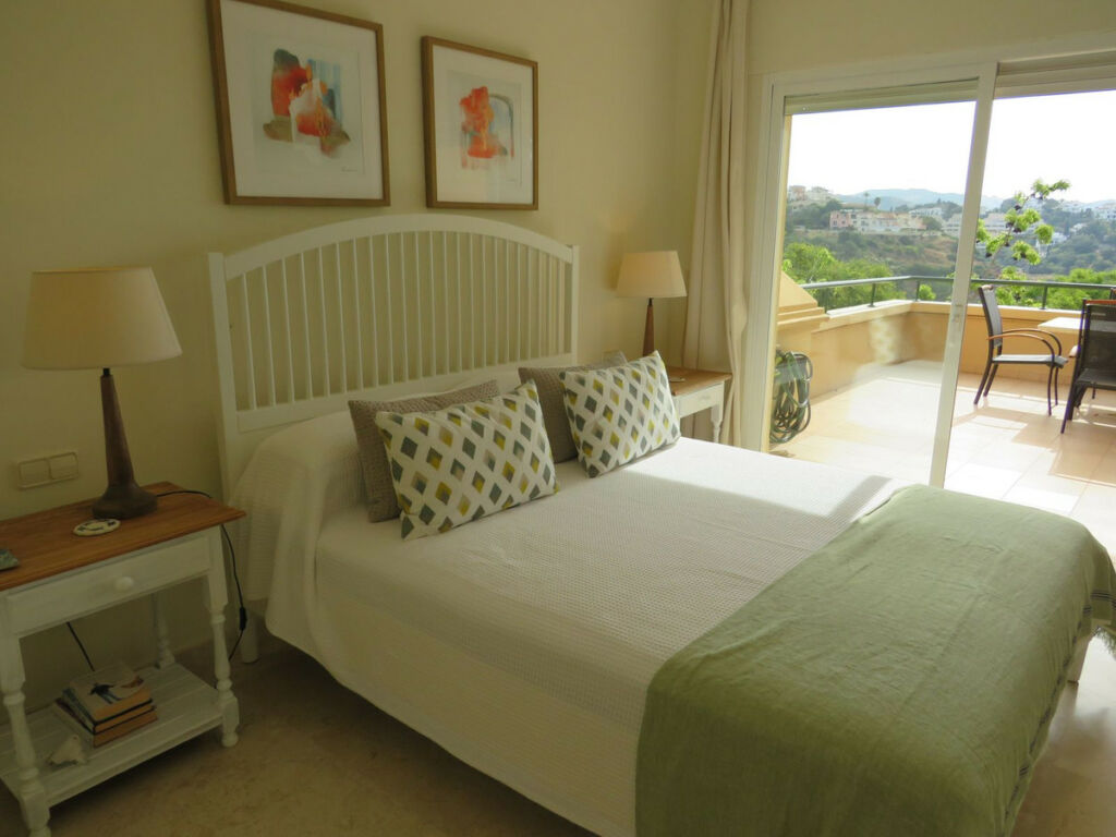 Ground Floor Apartment Elviria Málaga - image 8