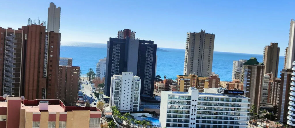 Middle Floor Apartment Benidorm Alicante - image 8
