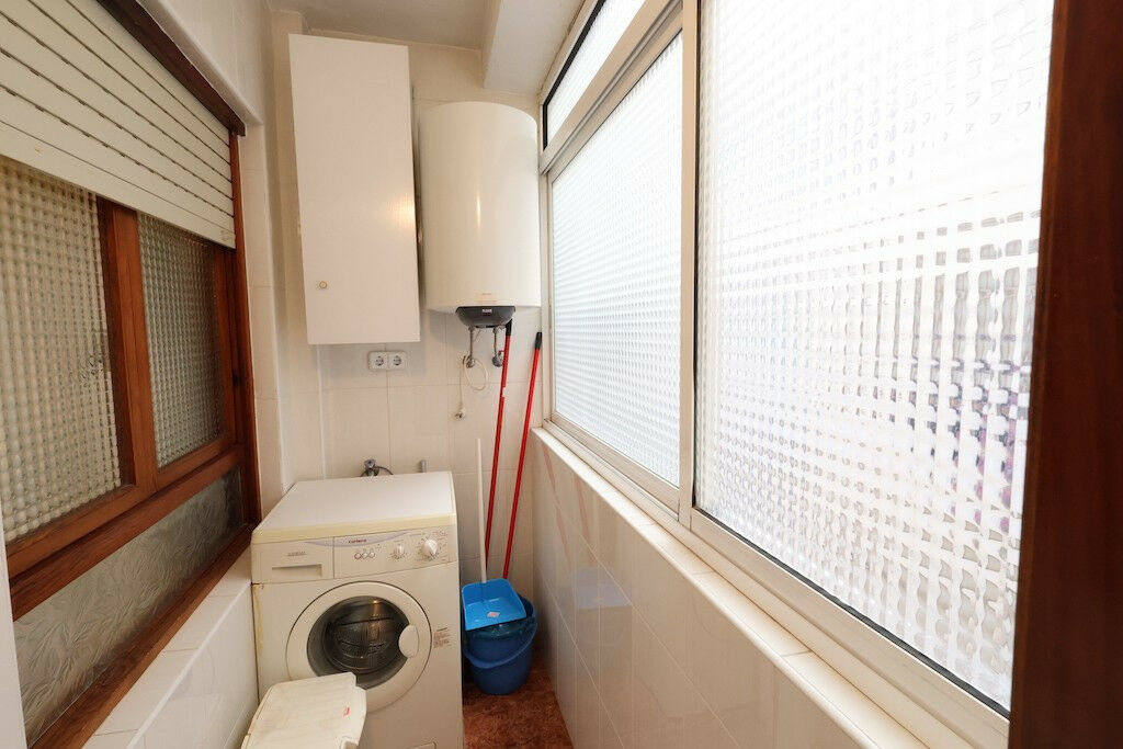 Middle Floor Apartment Torrevieja Alicante - zdjęcie 8