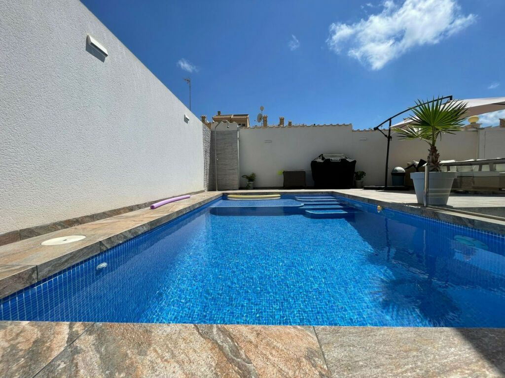 Bungalow Orihuela Costa Alicante - image 8