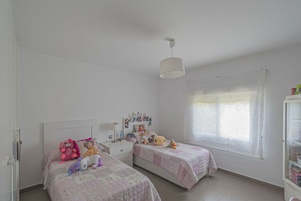 Detached Villa San Pedro de Alcántara Málaga - image 8