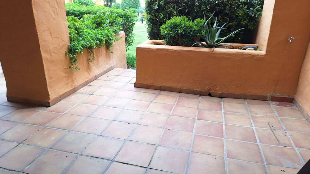 Ground Floor Apartment La Duquesa Málaga - image 8