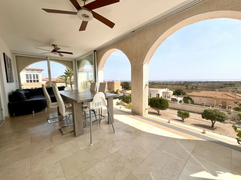 Detached Villa San Miguel de Salinas Alicante - image 8