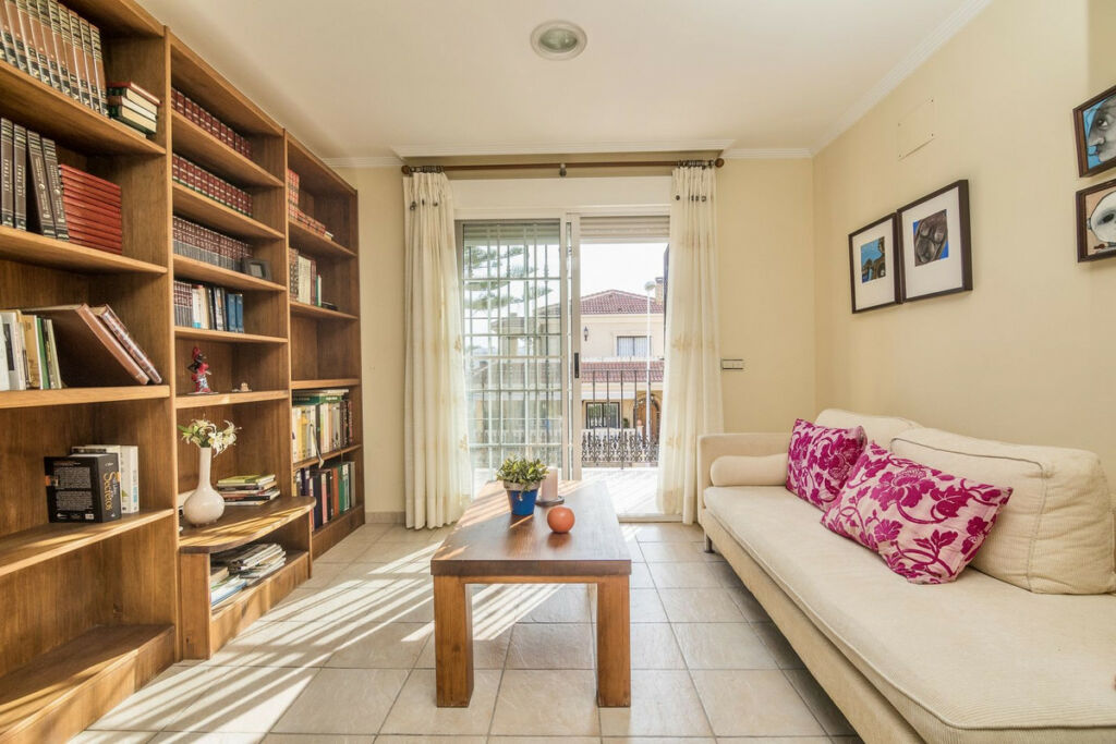 Detached Villa Almoradi Alicante - image 8