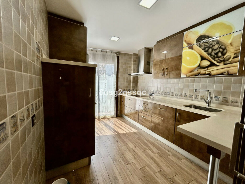 Top Floor Apartment Istán Málaga - image 6
