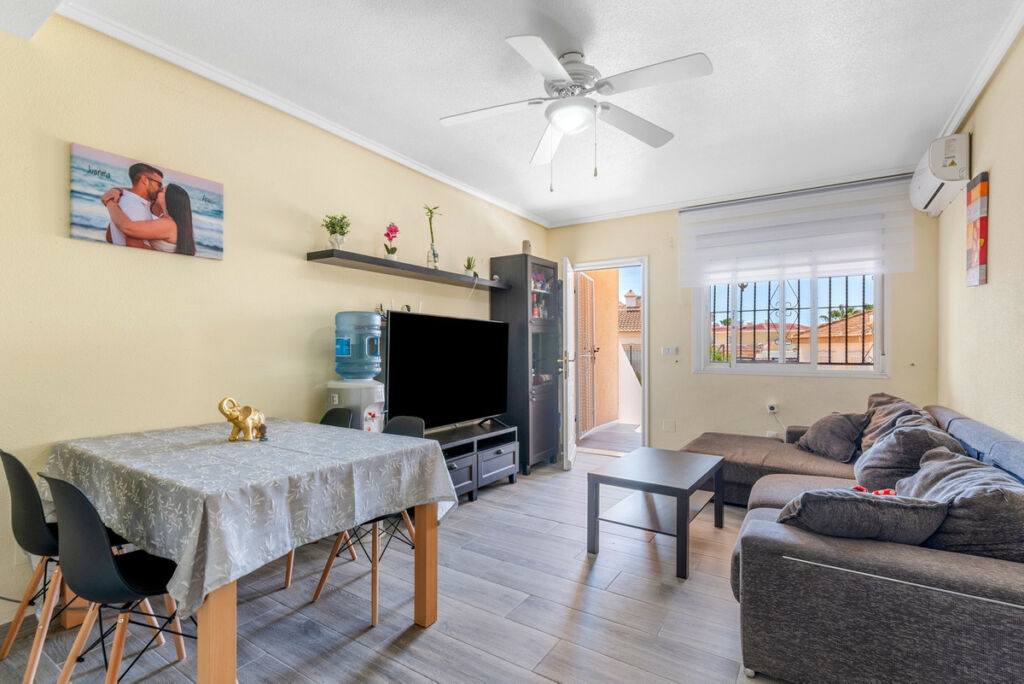Townhouse Dona Pepa Alicante - image 8