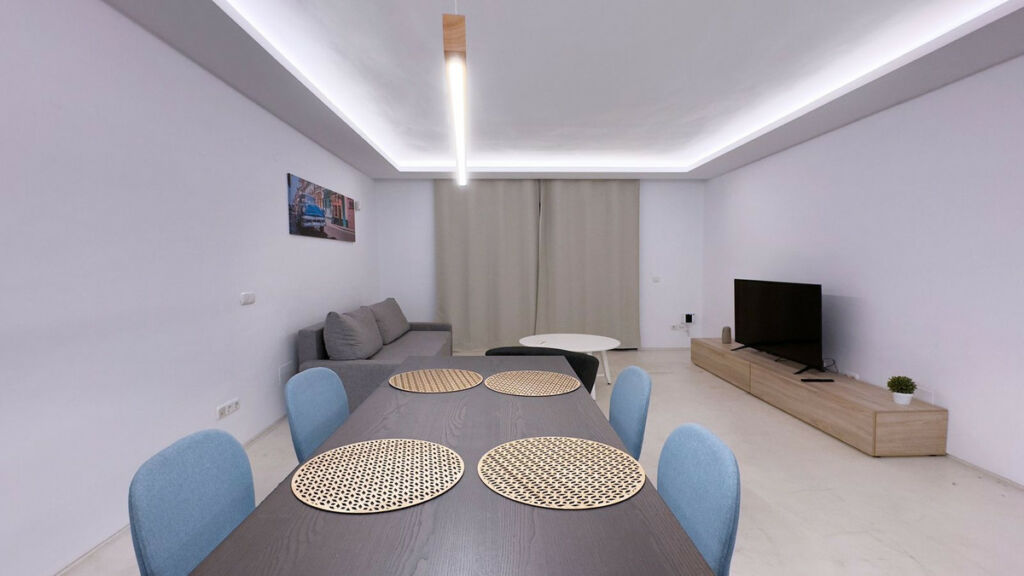 Ground Floor Apartment Nueva Andalucía Málaga - image 8