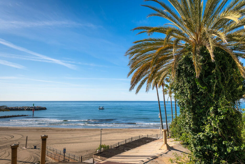 Middle Floor Apartment Marbella Málaga - image 8
