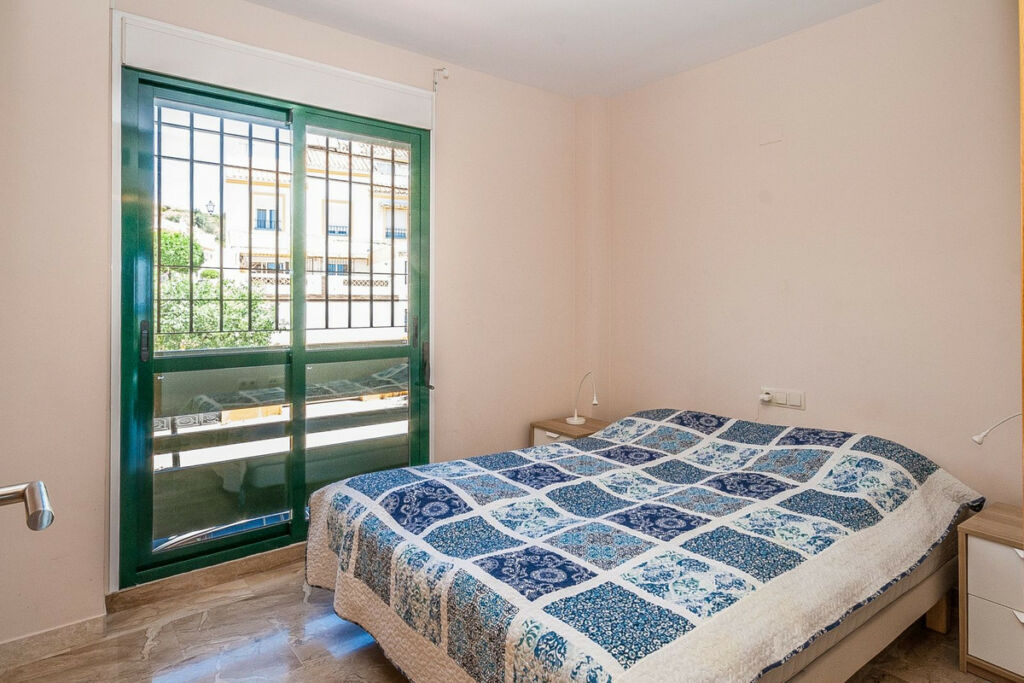 Middle Floor Apartment Marbella Málaga - image 8