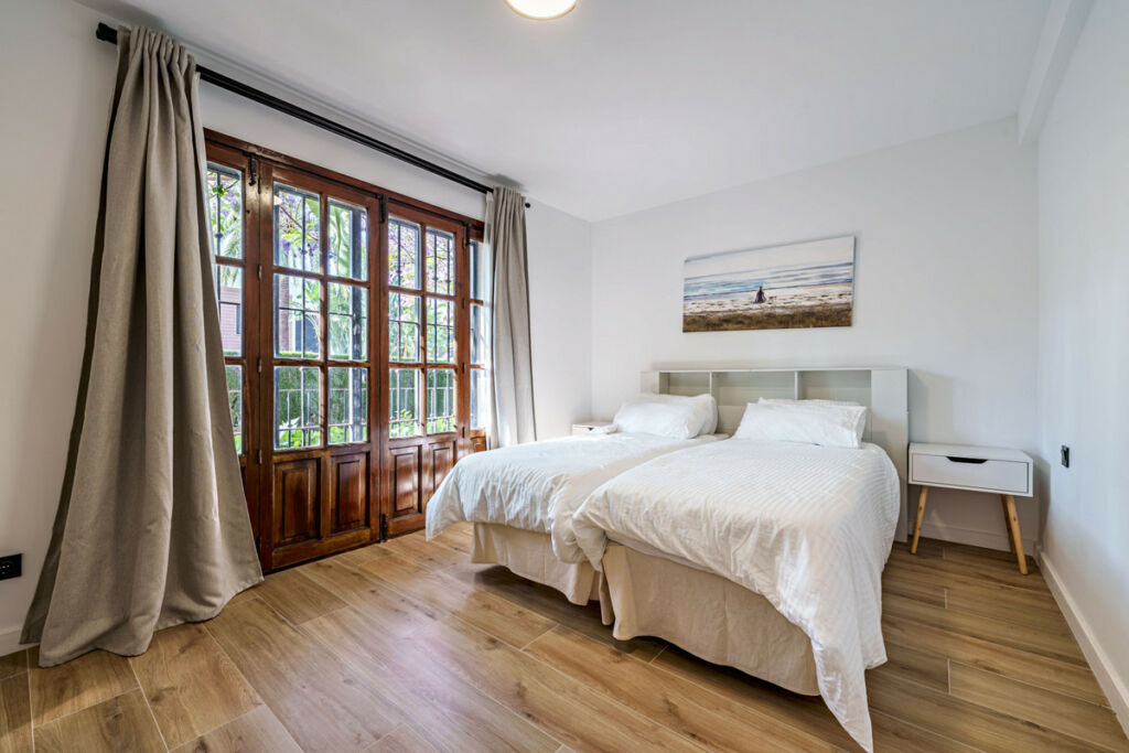 Ground Floor Apartment Sierra Blanca Málaga - image 8