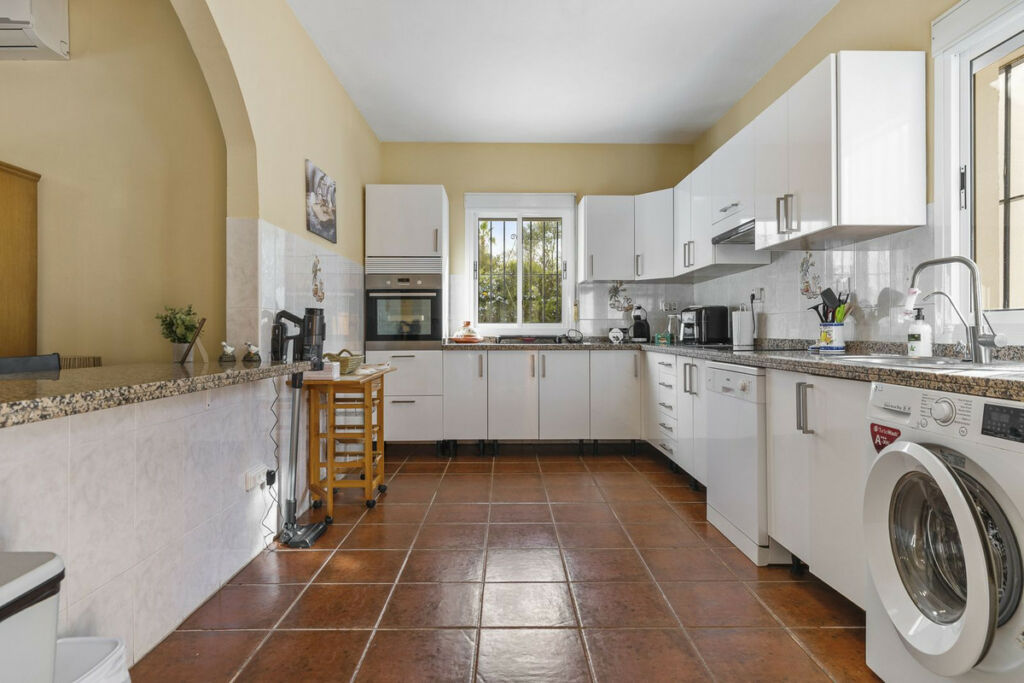 Finca - Cortijo Pizarra Málaga - image 9
