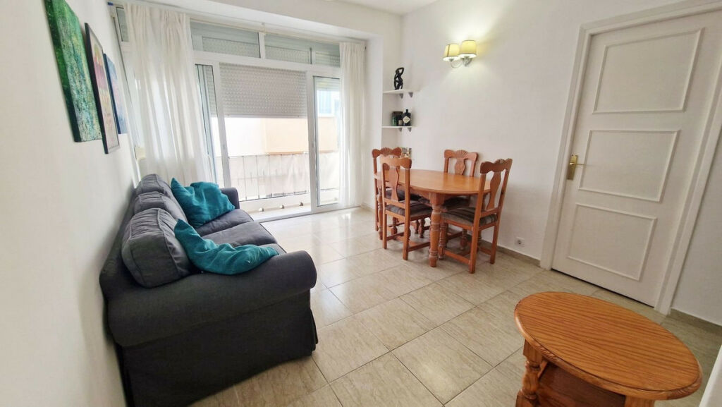 Middle Floor Apartment Fuengirola Málaga - image 8