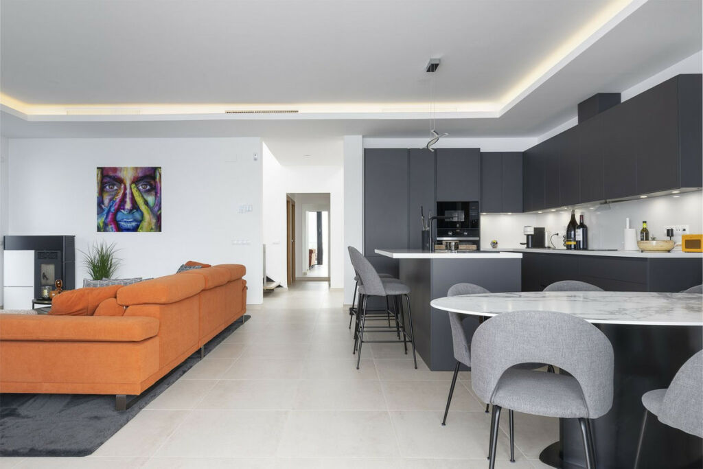 Detached Villa Coín Málaga - image 8