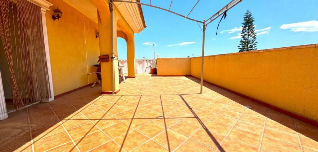 Detached Villa Torrevieja Alicante - image 8