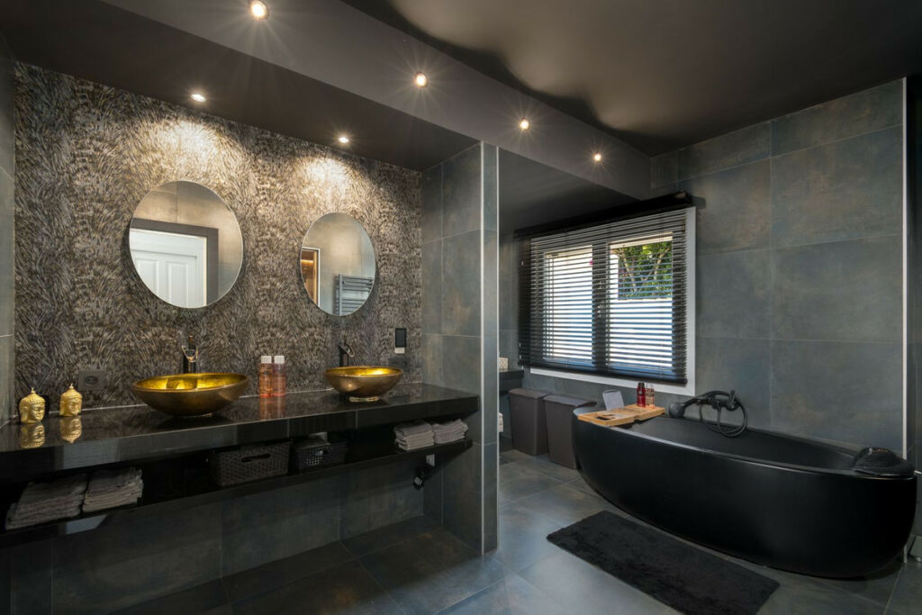Detached Villa Miraflores Málaga - image 8