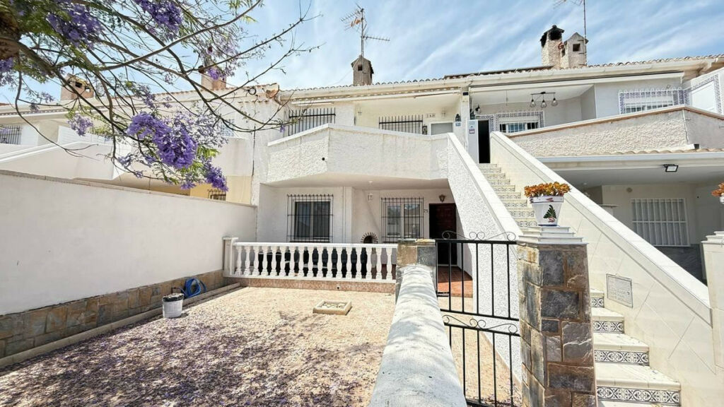 Bungalow Orihuela Costa Alicante - image 8