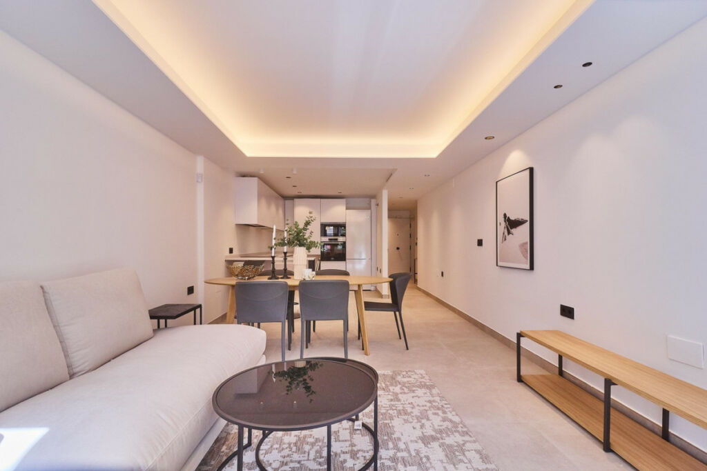 Middle Floor Apartment Fuengirola Málaga - image 8