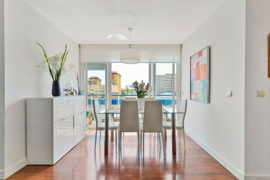 Middle Floor Apartment Fuengirola Málaga - image 8