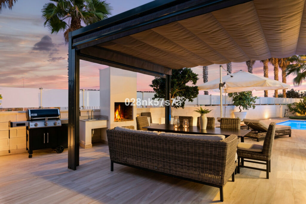 Detached Villa Lomas de Cabo Roig Alicante - image 8