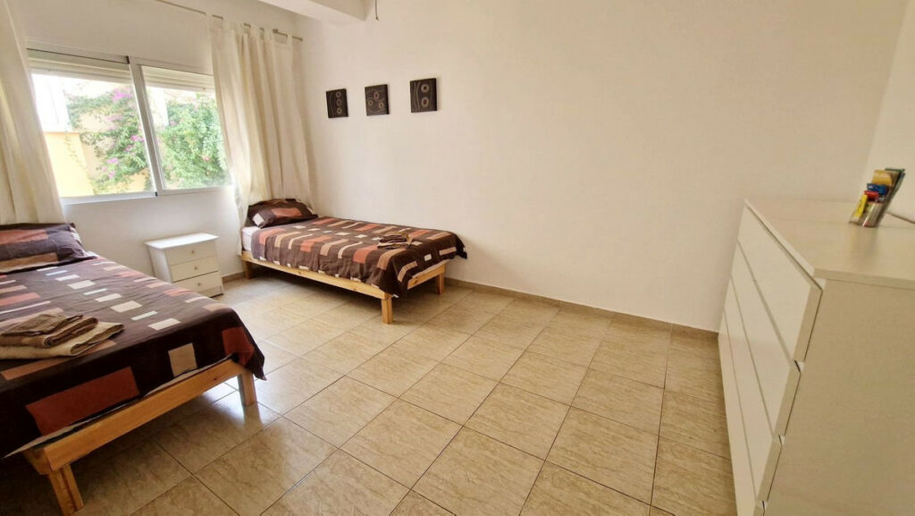 Middle Floor Apartment Fuengirola Málaga - image 5