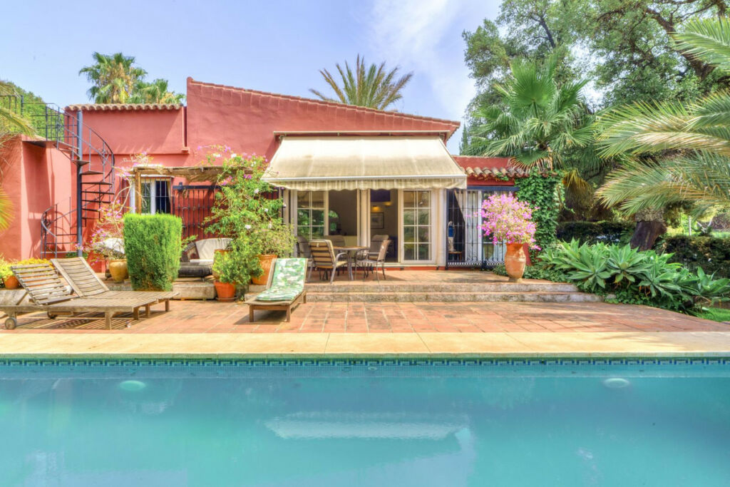 Detached Villa El Rosario Málaga - image 8