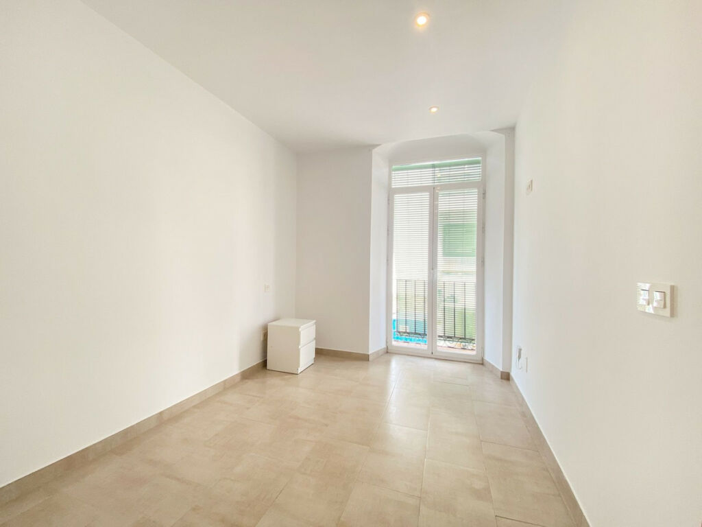 Middle Floor Apartment Marbella Málaga - image 8