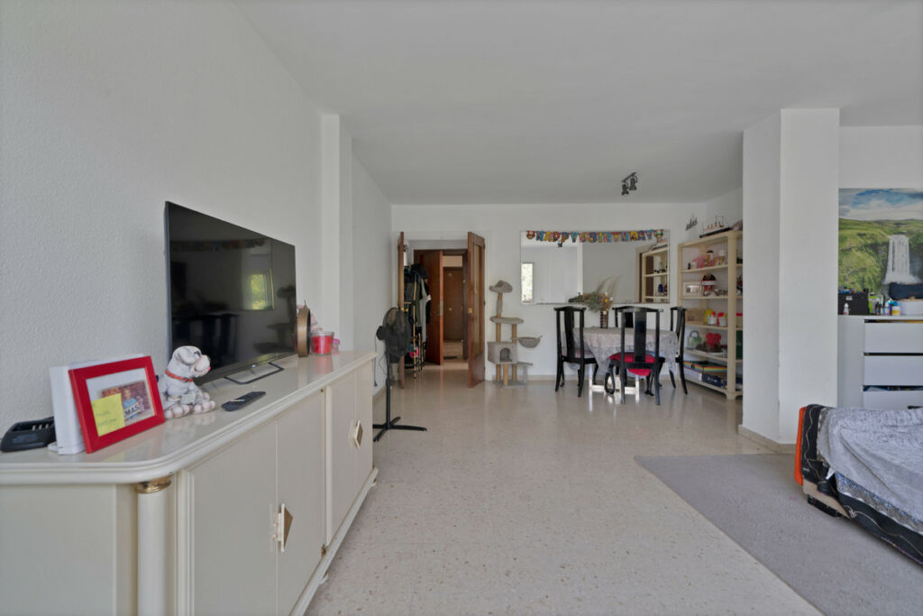 Middle Floor Apartment Marbella Málaga - image 8