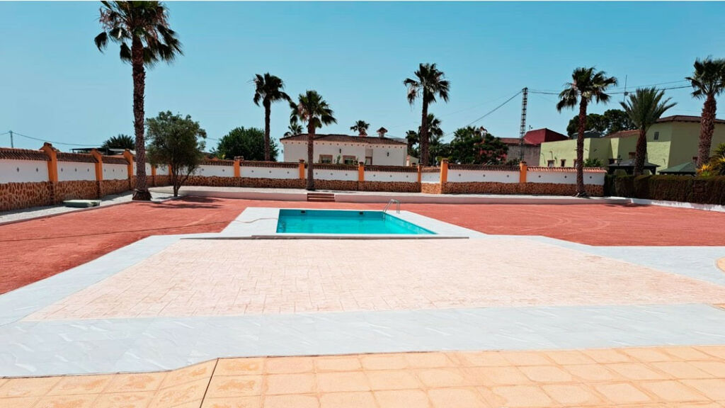 Detached Villa Catral Alicante - image 9