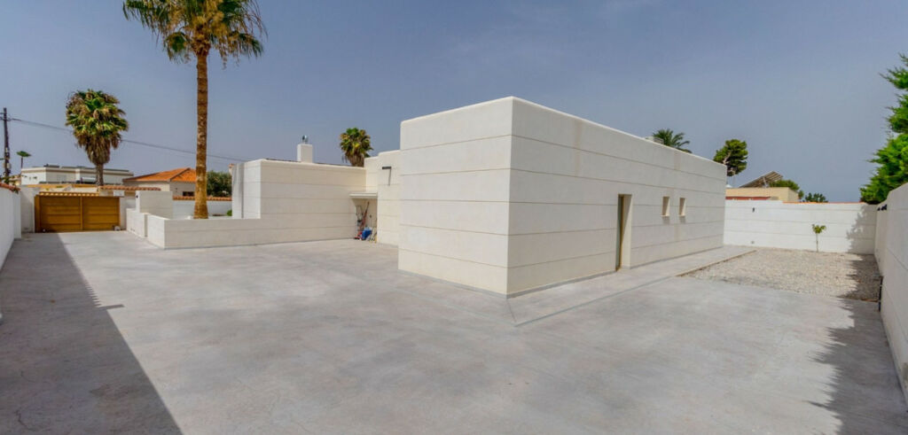 Detached Villa Torrevieja Alicante - image 9