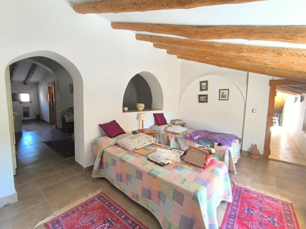 Detached Villa Chinorlet Alicante - image 9