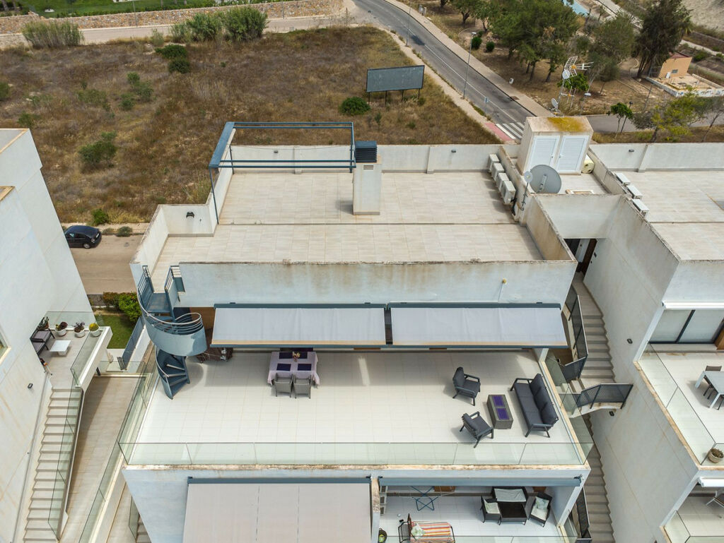 Penthouse Villamartin Alicante - image 9