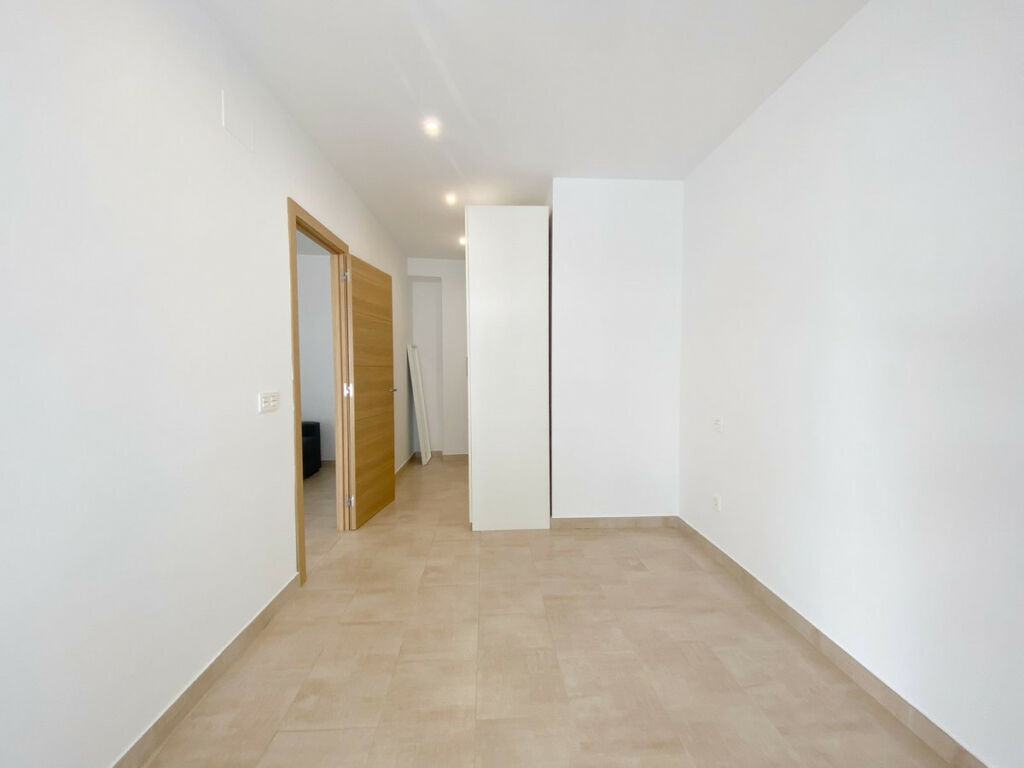 Middle Floor Apartment Marbella Málaga - image 9