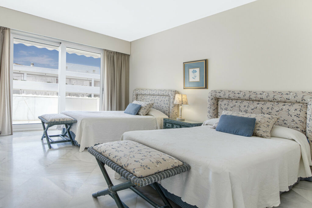 Penthouse Puerto Banús Málaga - image 9