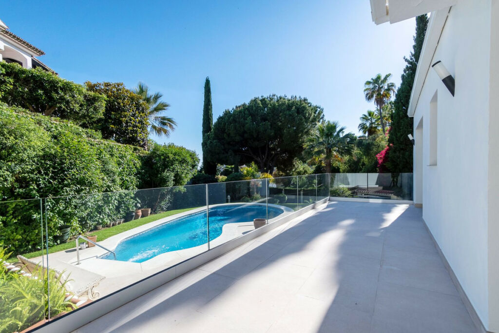 Detached Villa Marbella Málaga - image 9