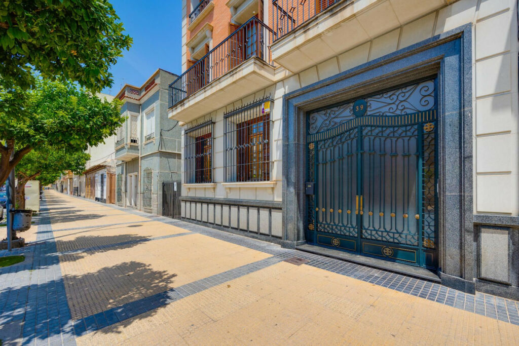 Detached Villa Callosa de Segura Alicante - image 9