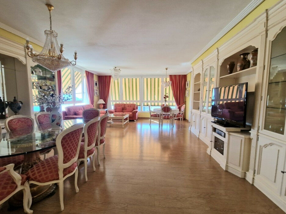 Middle Floor Apartment Benidorm Alicante - image 9