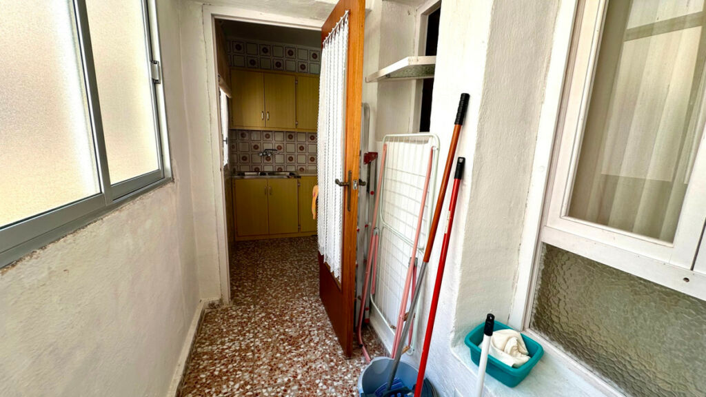 Middle Floor Apartment Guardamar del Segura Alicante - image 9