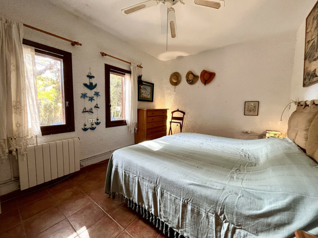 Detached Villa Cabo Roig Alicante - image 9