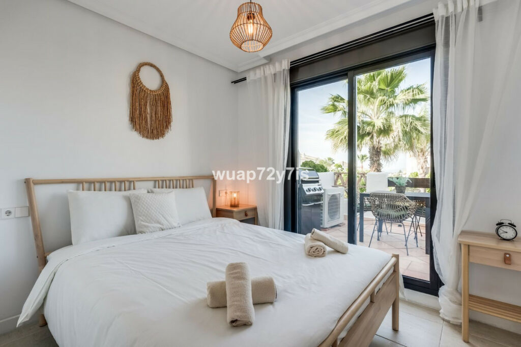 Middle Floor Apartment Selwo Málaga - image 19