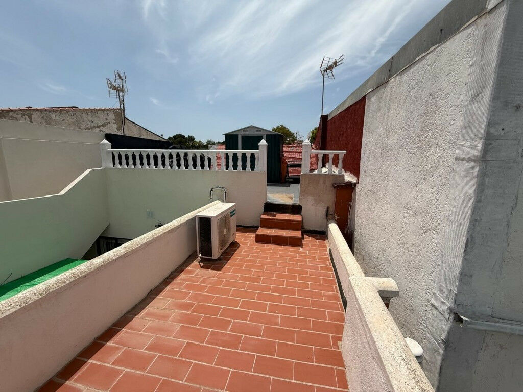 Townhouse Torremendo Alicante - image 9