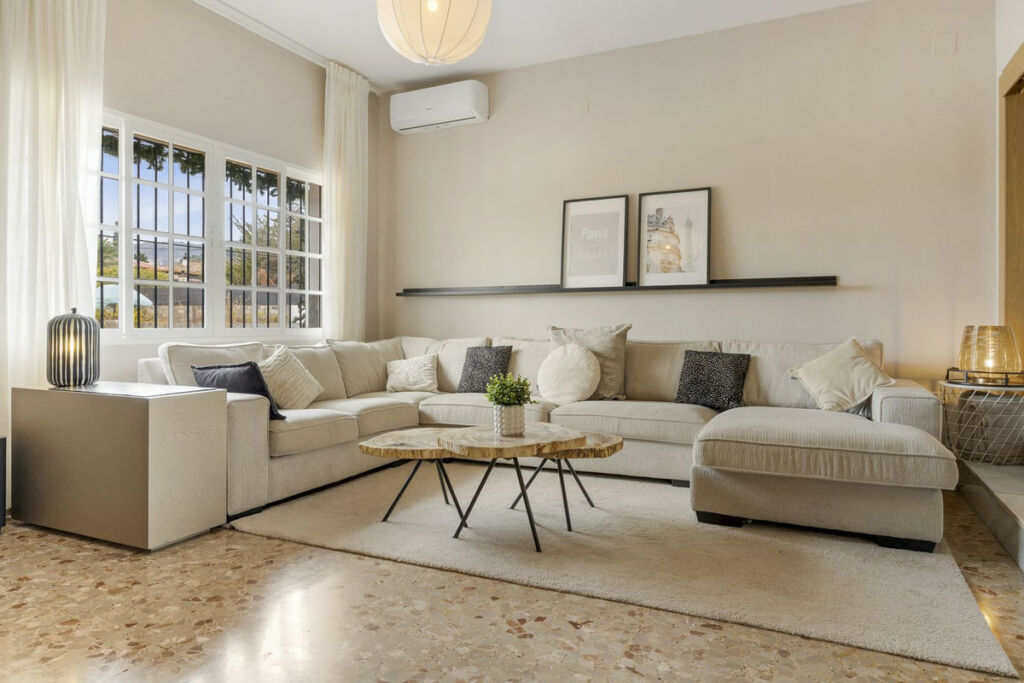 Detached Villa Alhaurín de la Torre Málaga - image 9