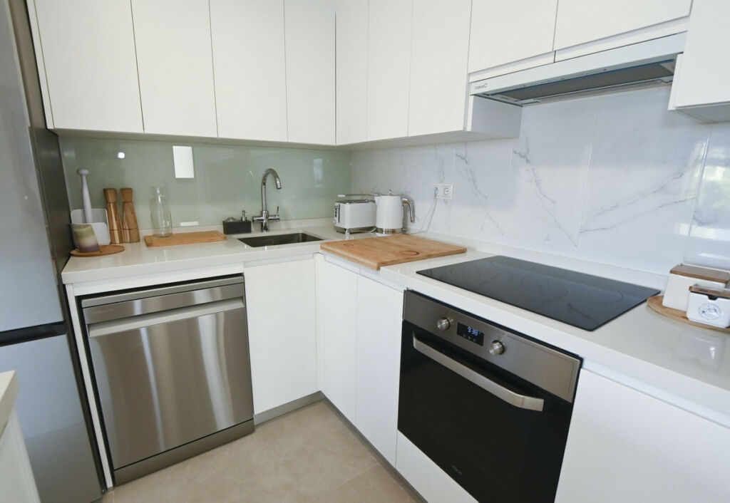 Middle Floor Apartment Calpe Alicante - image 9