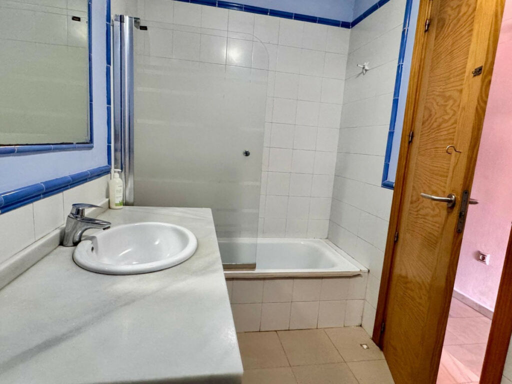 Middle Floor Apartment Riviera del Sol Málaga - image 9