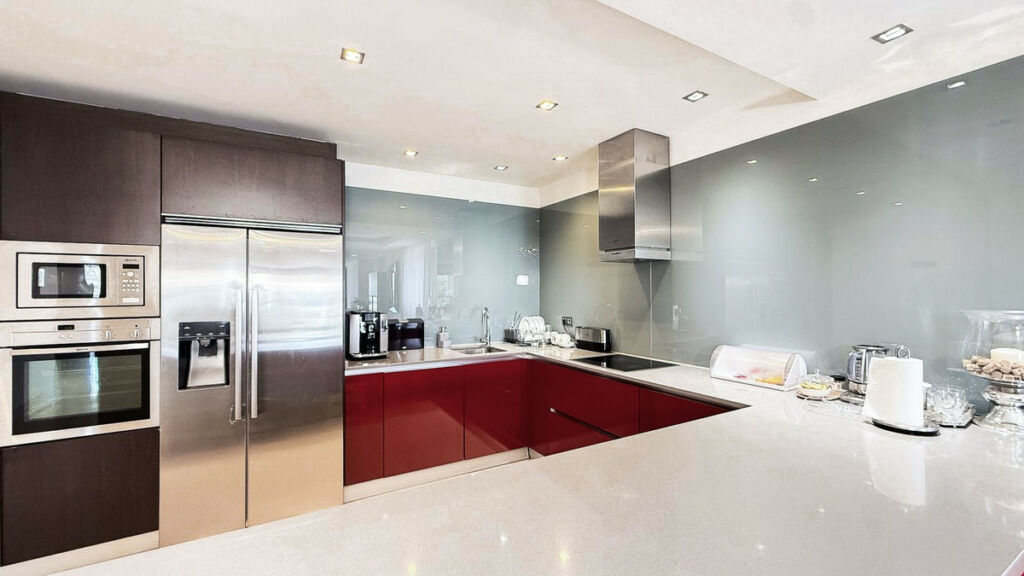 Middle Floor Apartment Benahavís Málaga - image 12