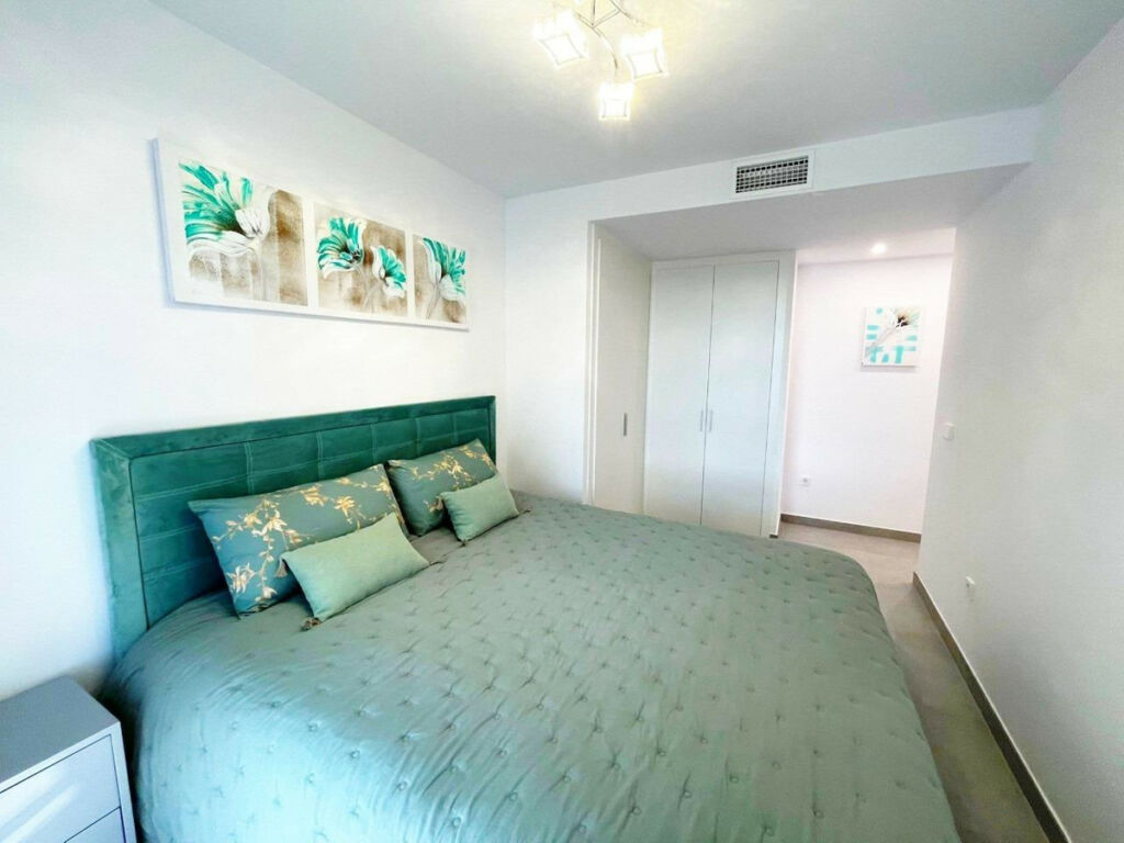 Middle Floor Apartment Villajoyosa Alicante - image 9