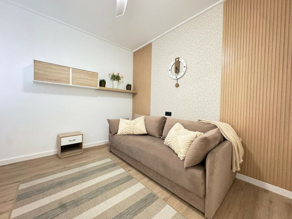 Middle Floor Apartment Torrevieja Alicante - image 9