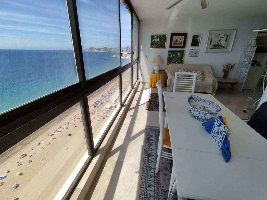 Middle Floor Apartment Benidorm Alicante - image 9