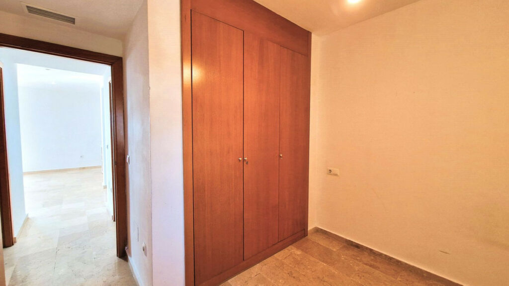 Top Floor Apartment Estepona Málaga - image 9