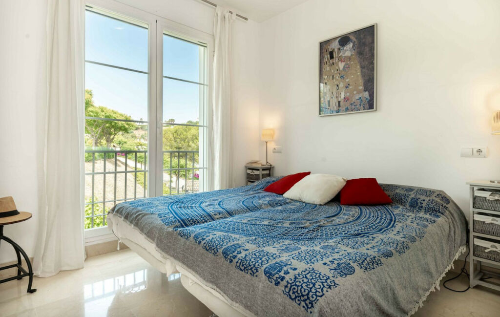 Top Floor Apartment Los Arqueros Málaga - image 9